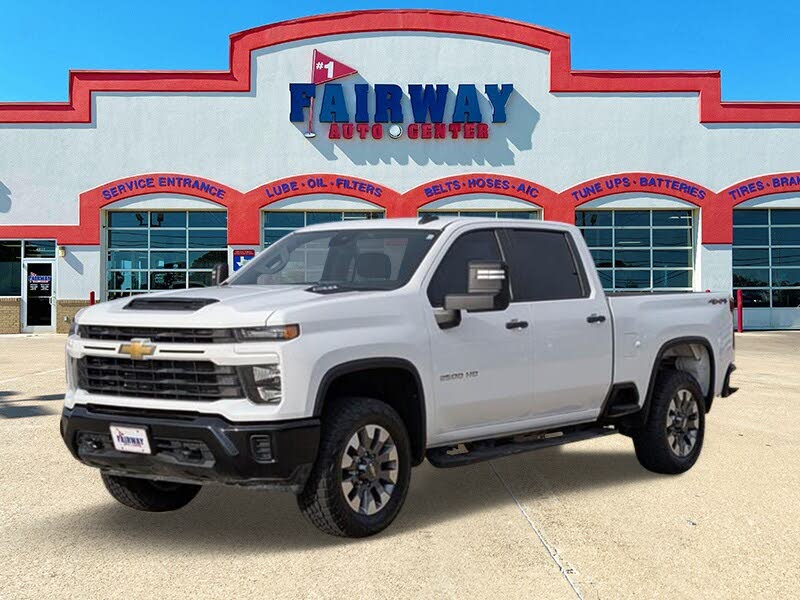 2024 Chevrolet Silverado 2500HD Custom Crew Cab 4WD