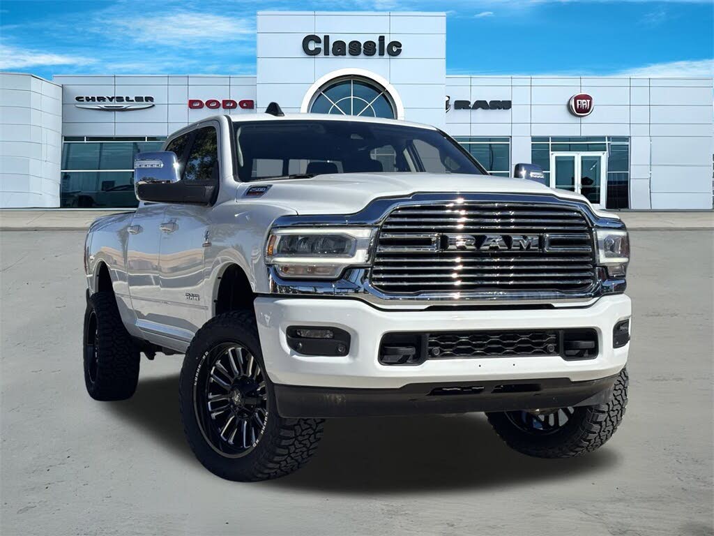 2024 RAM 2500 Laramie Crew Cab 4WD