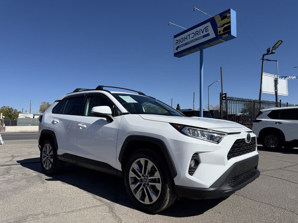 2019 Toyota RAV4 XLE Premium FWD