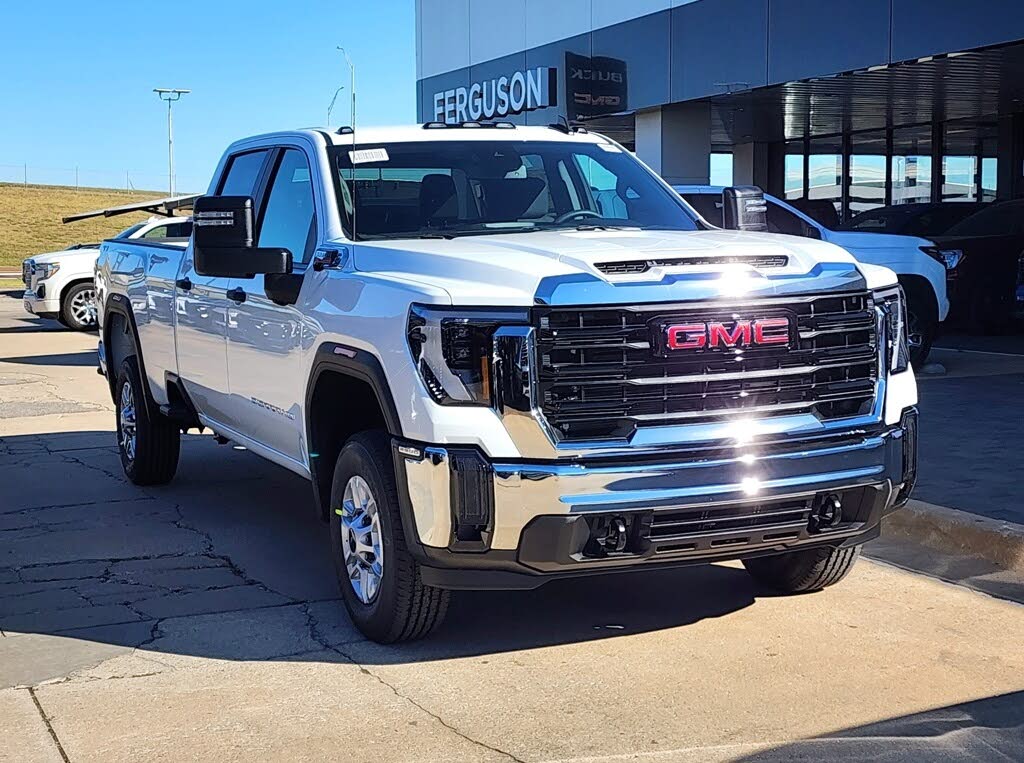 2026 GMC Sierra 2500HD Pro Crew Cab 4WD