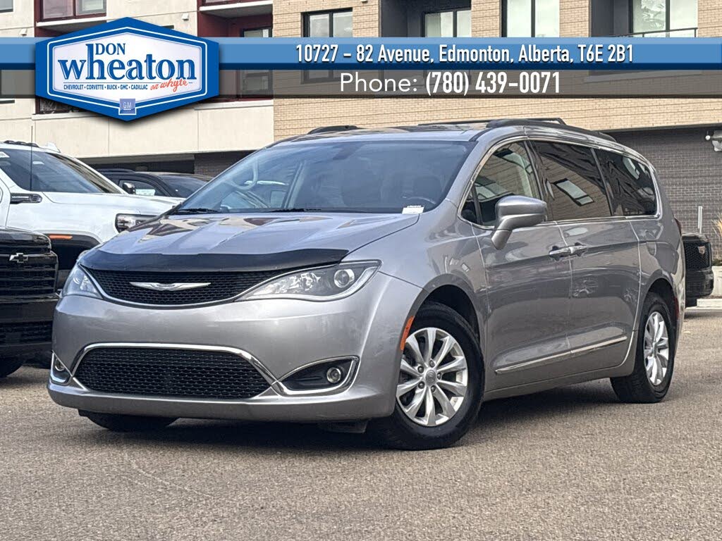 Chrysler Pacifica Touring L FWD 2017