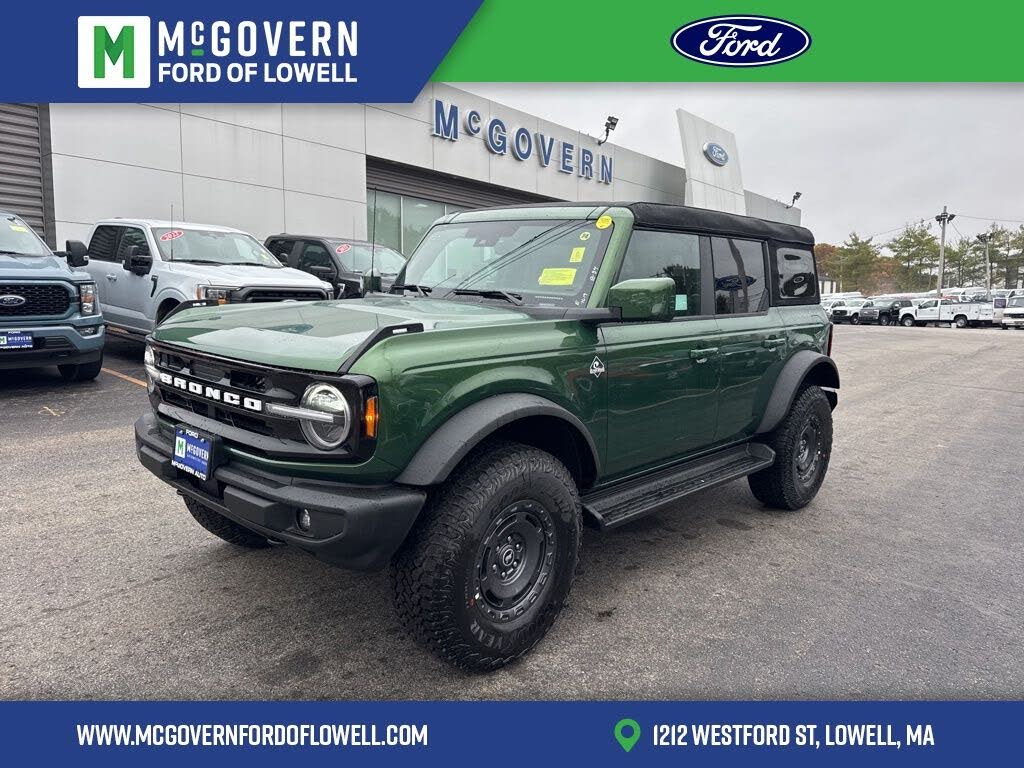 2025 Ford Bronco Outer Banks 4-Door 4WD