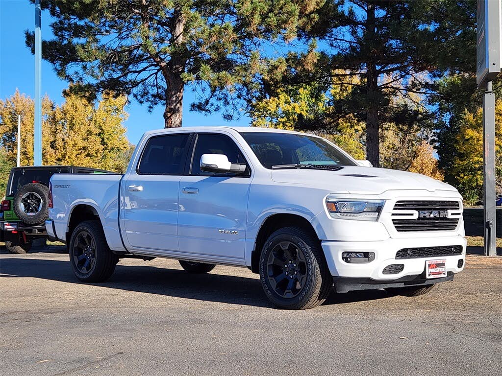 2023 RAM 1500 Laramie Crew Cab 4WD