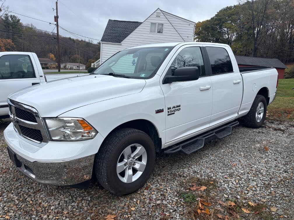 2019 RAM 1500 Classic SLT Crew Cab 4WD