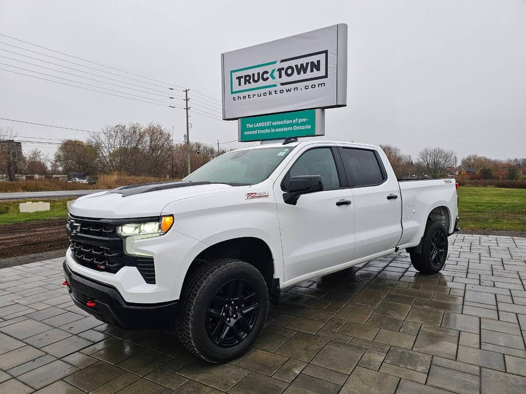 2025 Chevrolet Silverado 1500 LT Trail Boss Crew Cab 4WD