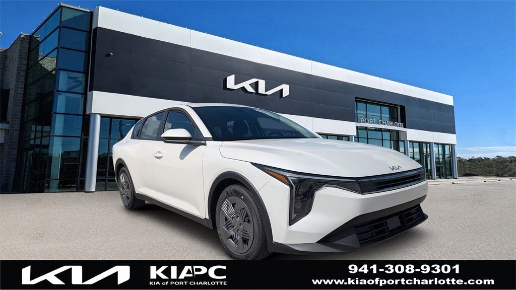 2025 Kia K4 LX FWD