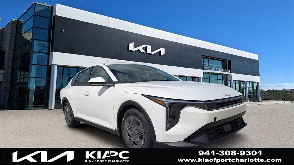 2025 Kia K4 LX FWD