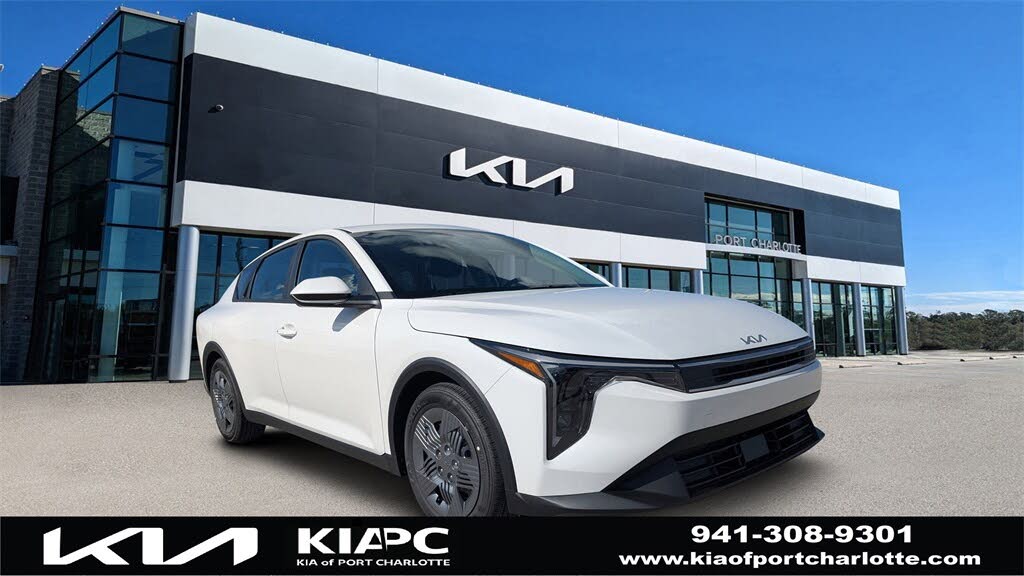 2025 Kia K4 LX FWD