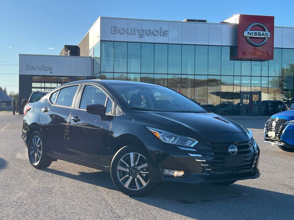 2025 Nissan Versa SV FWD