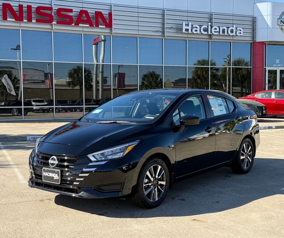 2025 Nissan Versa SV FWD