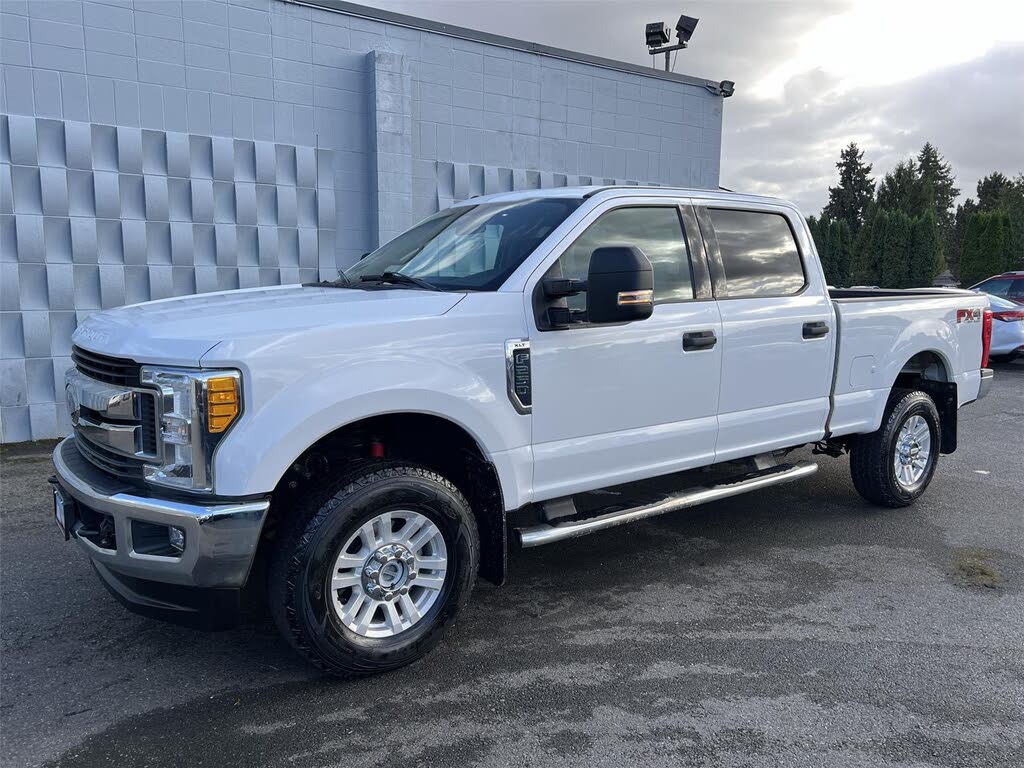 2017 Ford F-250 Super Duty XLT Crew Cab 4WD