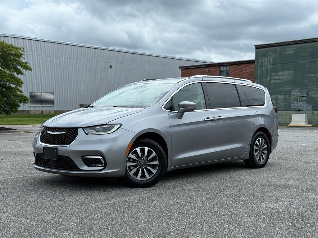 2021 Chrysler Pacifica Touring L FWD
