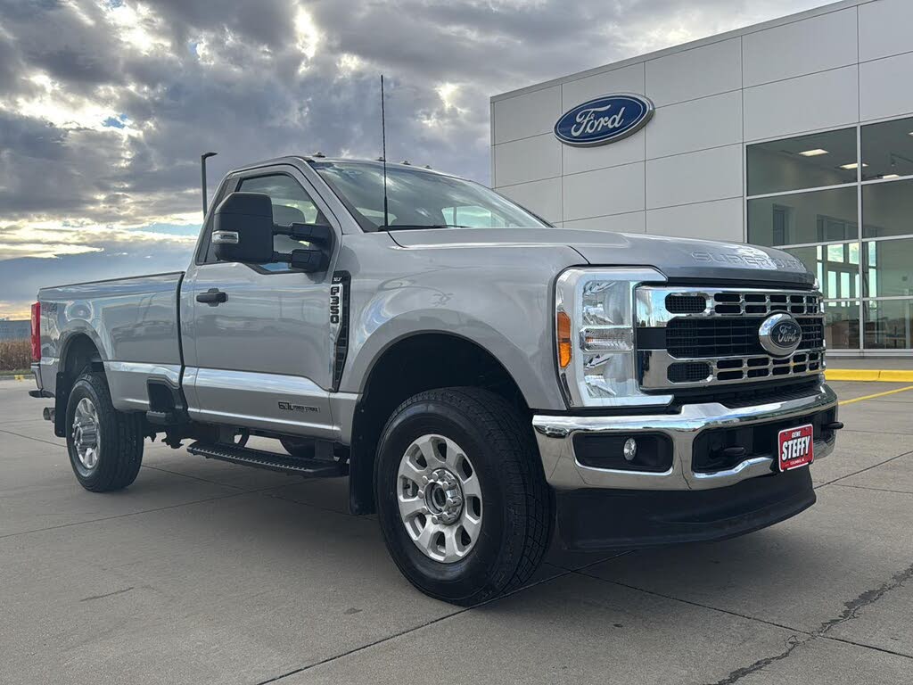 2023 Ford F-350 Super Duty XLT LB 4WD