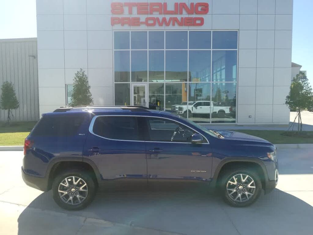 2023 GMC Acadia SLT FWD