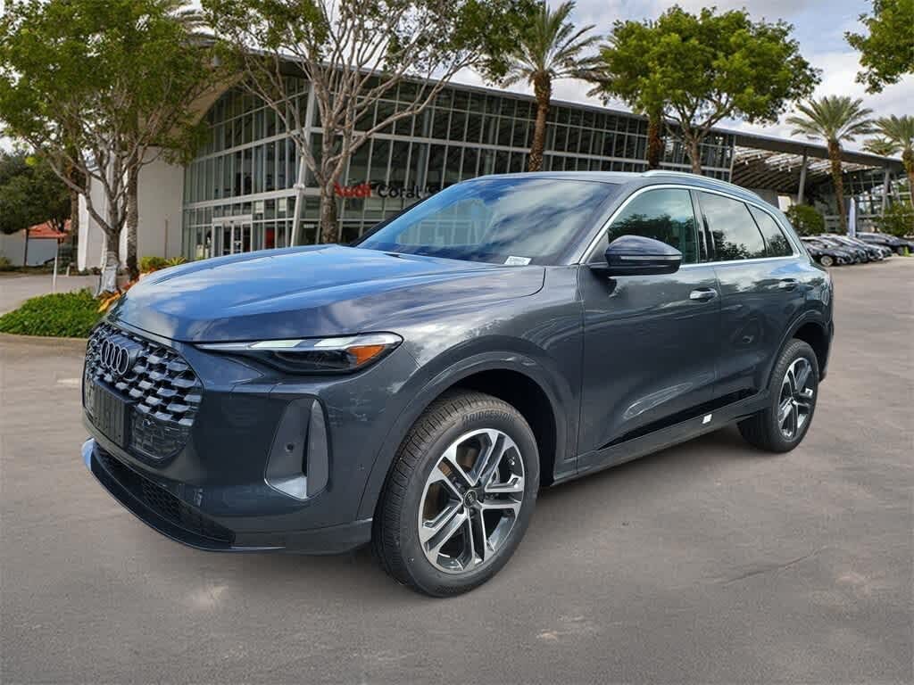 2025 Audi Q5 quattro Premium 40 TFSI