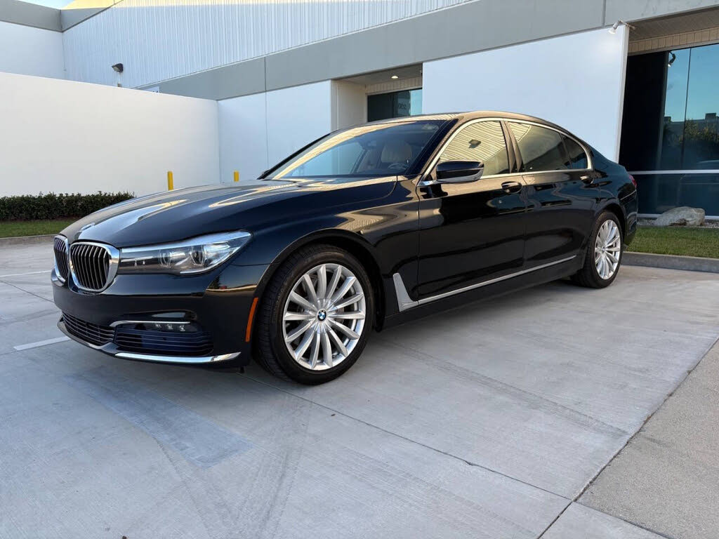 2017 BMW 7 Series 740i RWD