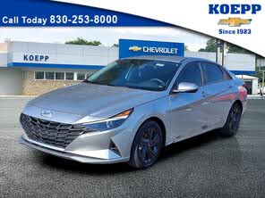 Hyundai Elantra SEL FWD