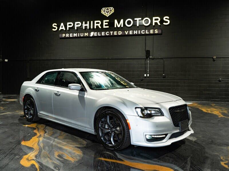 Chrysler 300 Touring L RWD 2023