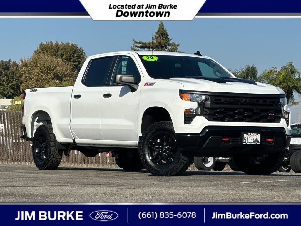 2024 Chevrolet Silverado 1500 Custom Trail Boss Crew Cab 4WD