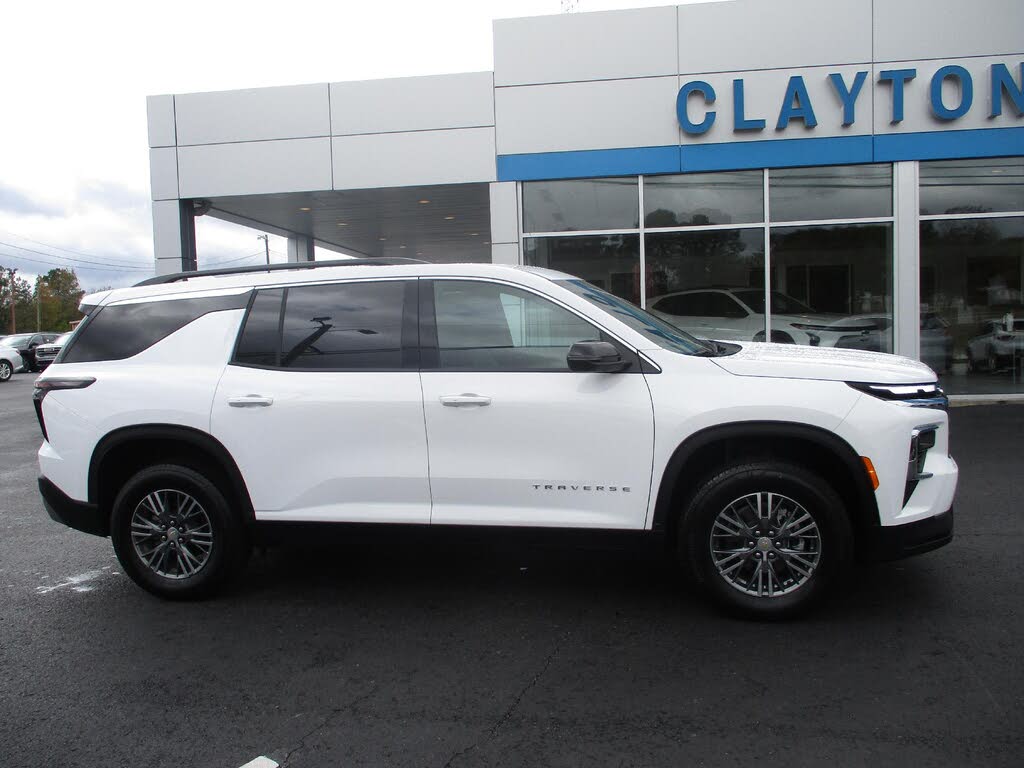 2025 Chevrolet Traverse LT FWD