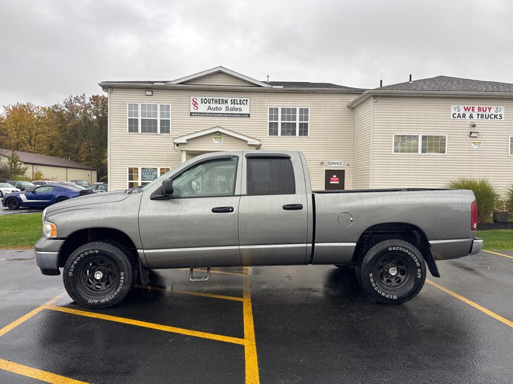2005 Dodge RAM 1500 ST Quad Cab 4WD
