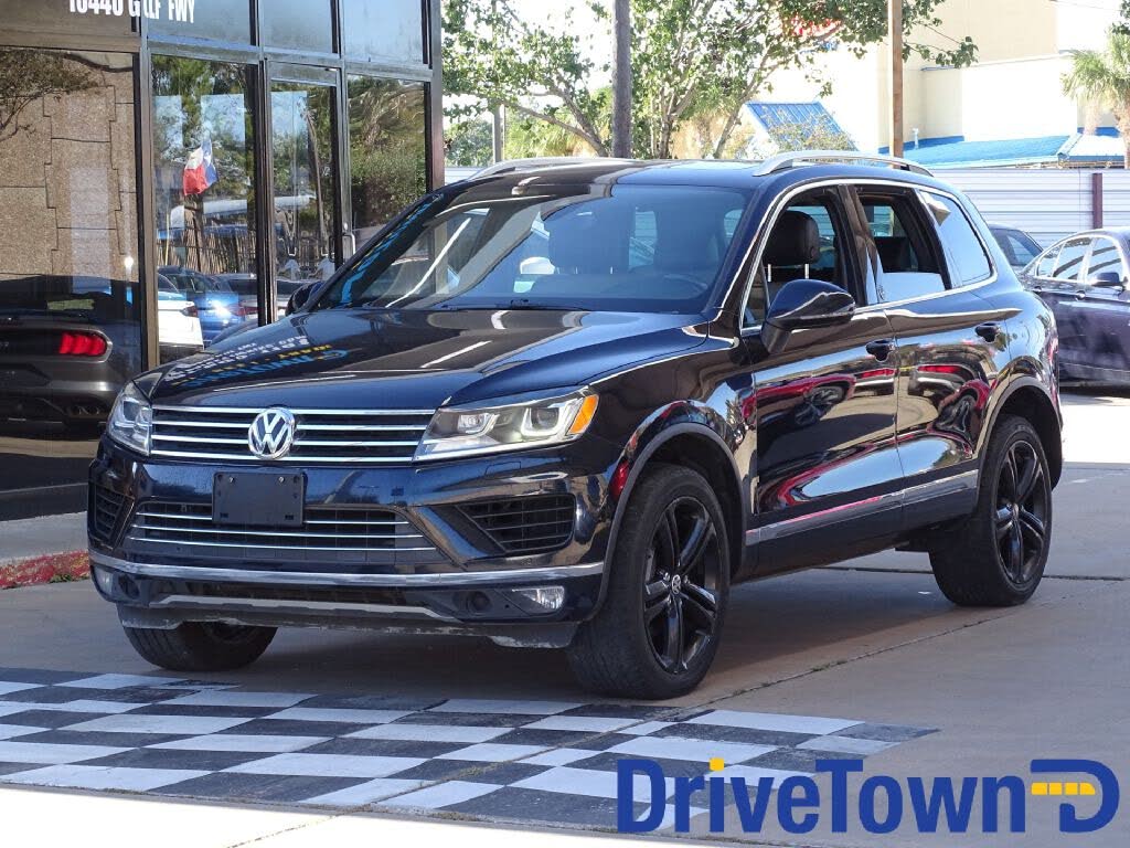 2017 Volkswagen Touareg V6 Wolfsburg