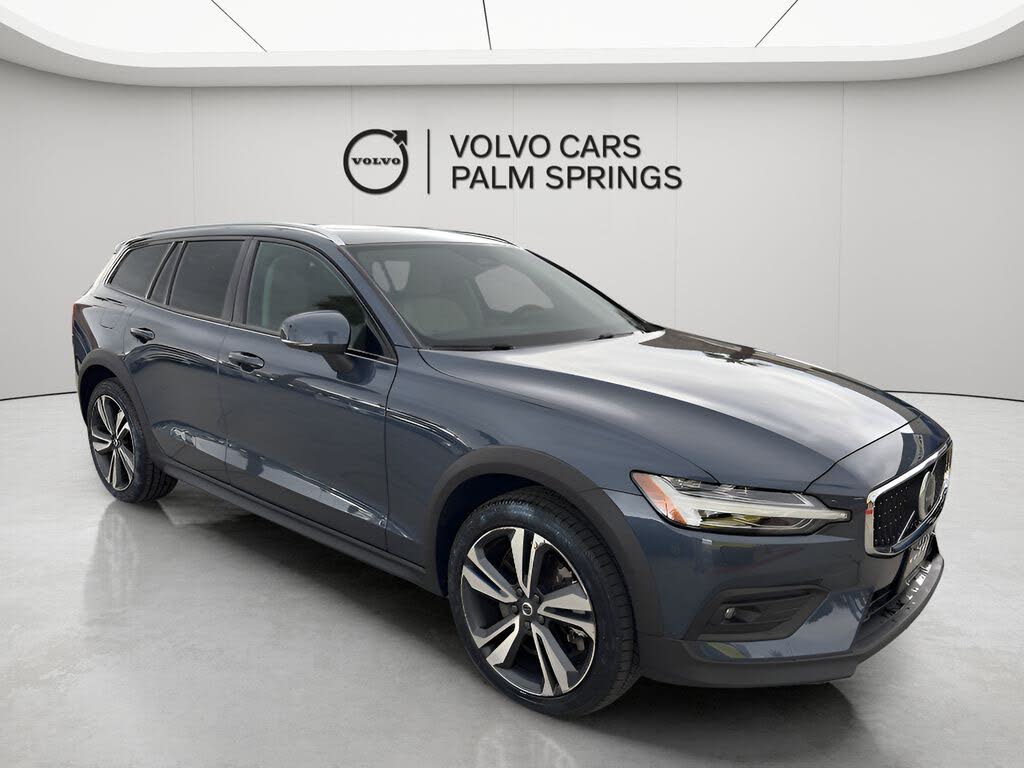 2024 Volvo V60 Cross Country B5 Plus AWD