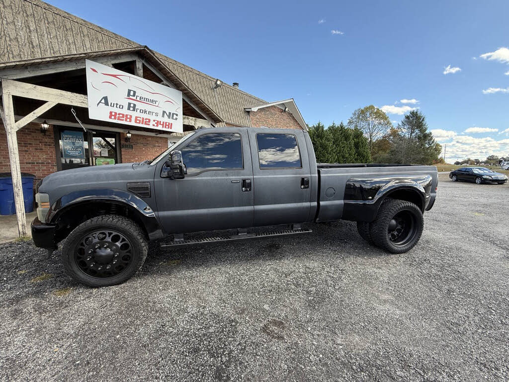 2010 Ford F-350 Super Duty Lariat Crew Cab LB DRW 4WD