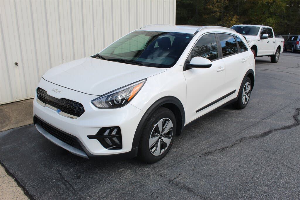 2022 Kia Niro LX FWD