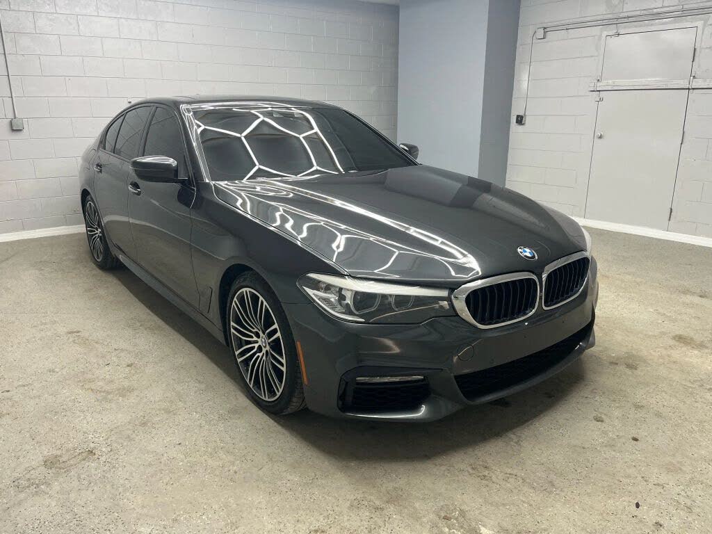 2018 BMW 5 Series 530i Sedan RWD