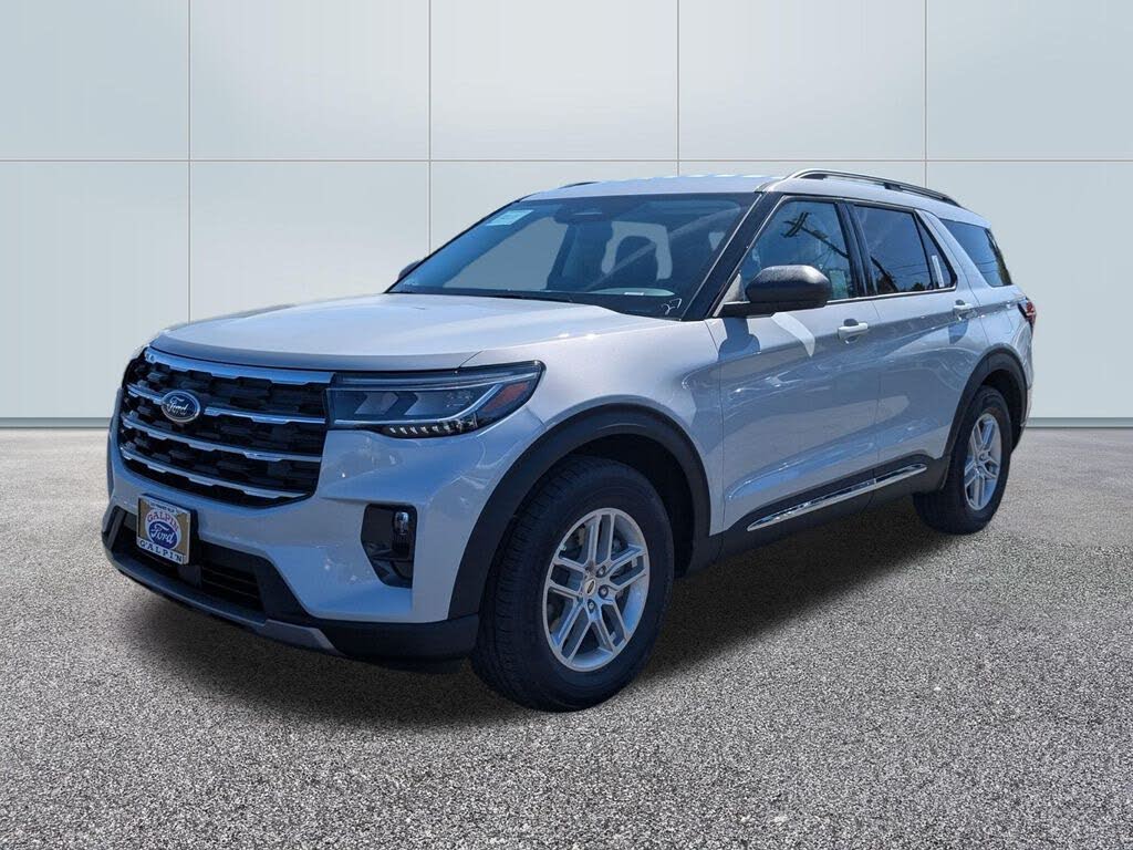 2025 Ford Explorer Active RWD