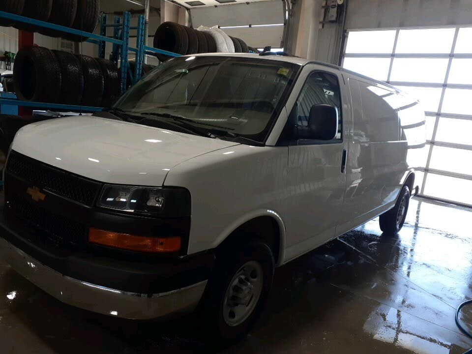 Chevrolet Express Cargo 3500 RWD 2025
