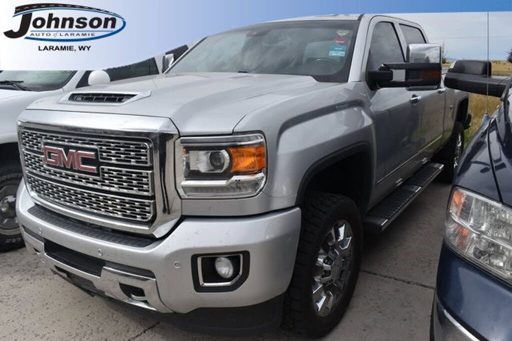 2018 GMC Sierra 2500HD Denali Crew Cab SB 4WD