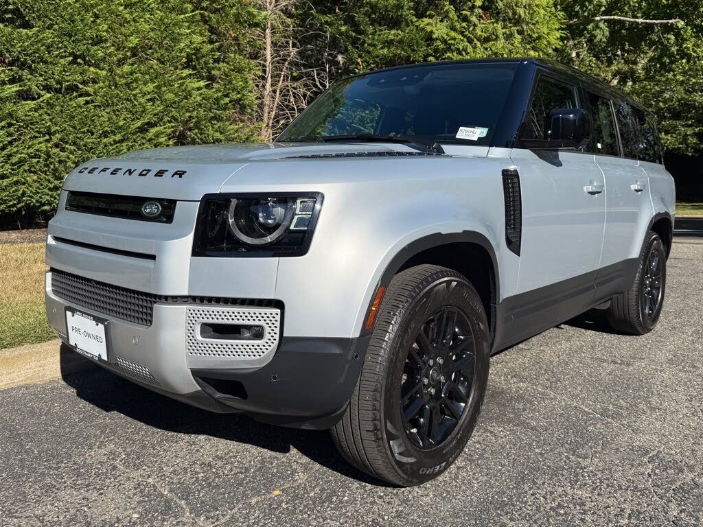 2023 Land Rover Defender 130 SE AWD