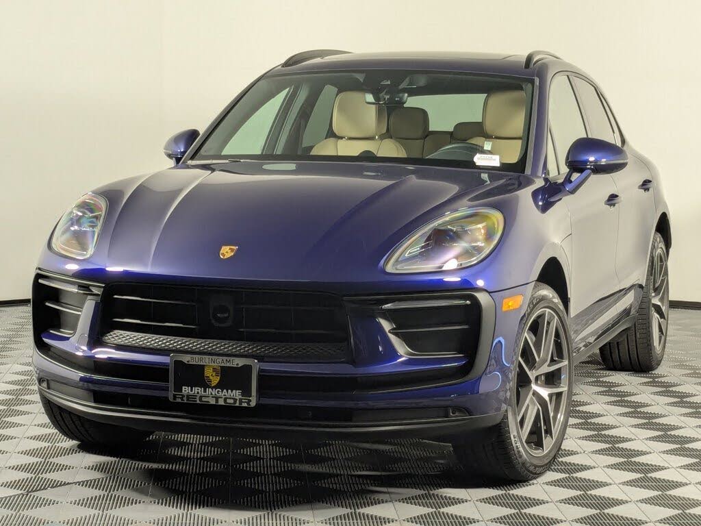 2025 Porsche Macan AWD