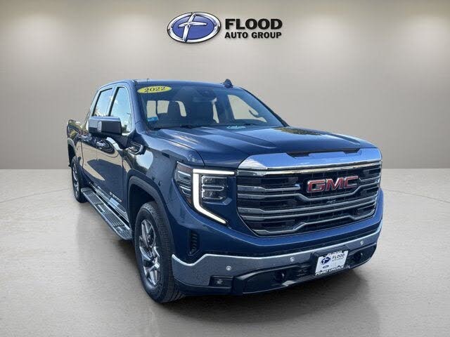 2022 GMC Sierra 1500 SLT Crew Cab 4WD