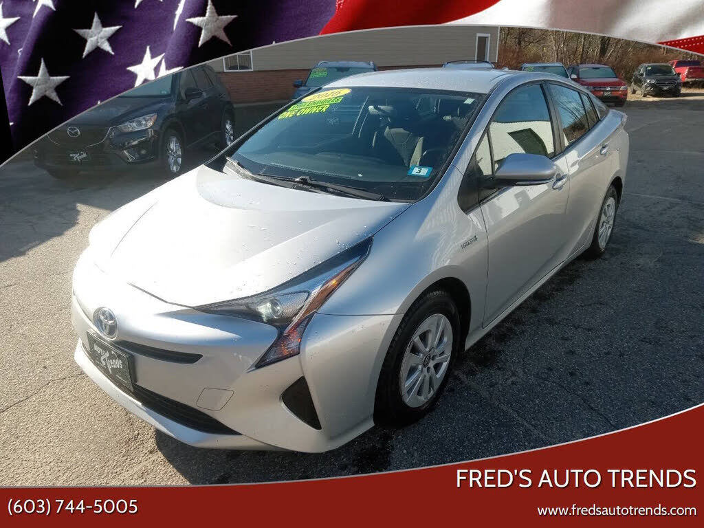 2016 Toyota Prius Two FWD