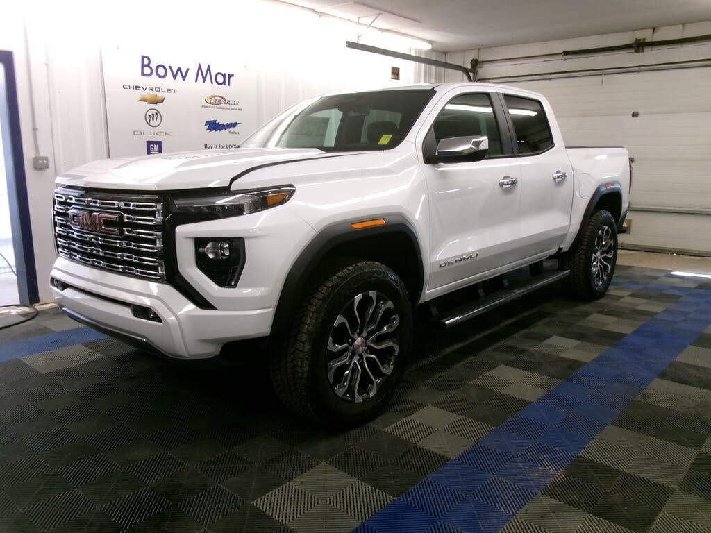 2025 GMC Canyon Denali Crew Cab 4WD