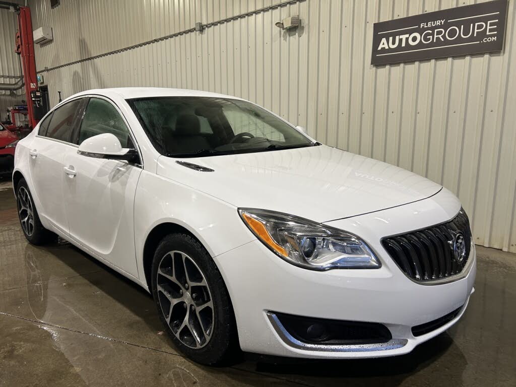 Buick Regal Sport Touring Sedan FWD 2017