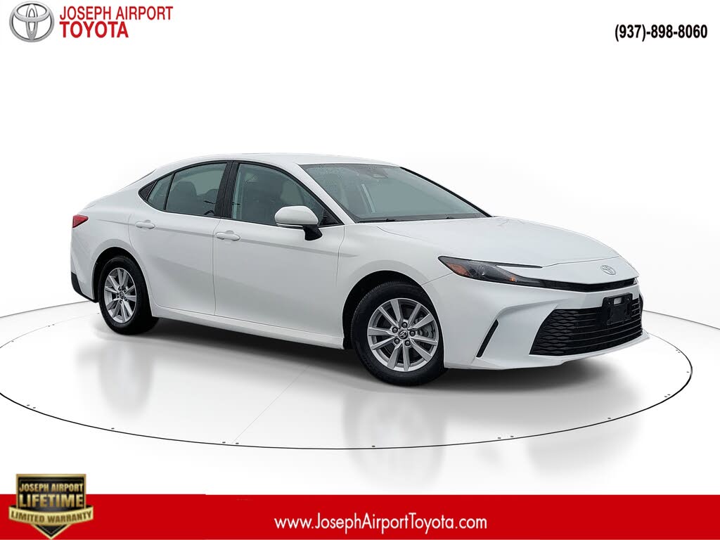 2025 Toyota Camry LE FWD