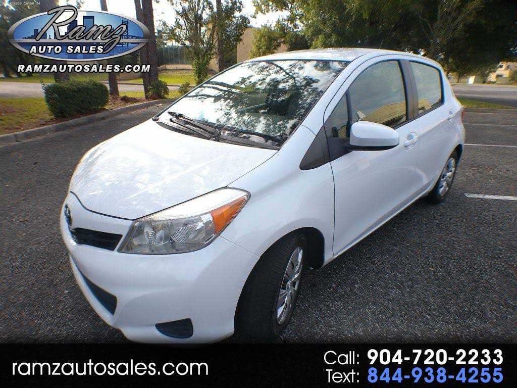 2012 Toyota Yaris SE
