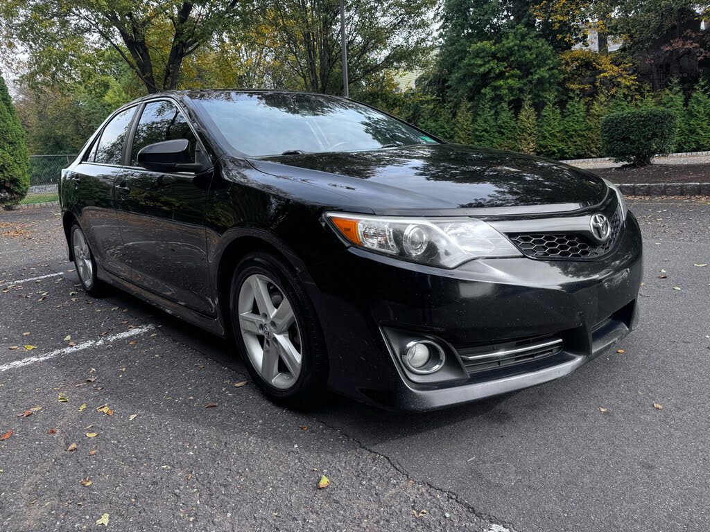 2014 Toyota Camry SE Sport