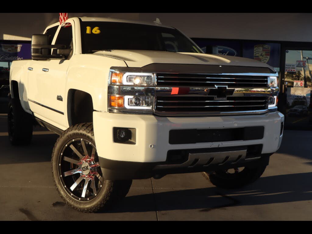 2016 Chevrolet Silverado 2500HD High Country Crew Cab 4WD