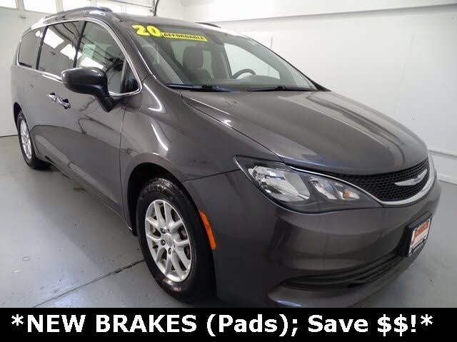 2020 Chrysler Voyager LX FWD