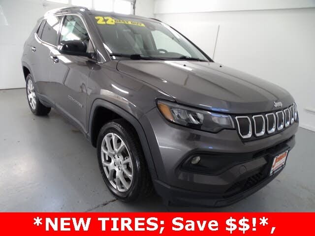 2022 Jeep Compass Latitude Lux 4WD