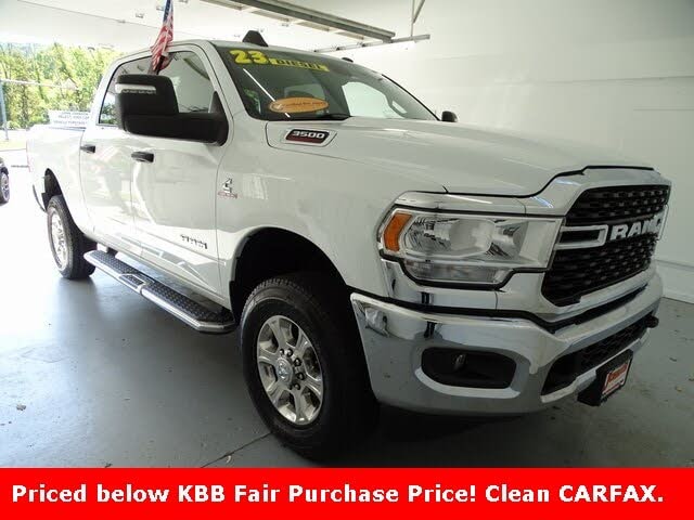 2023 RAM 3500 Big Horn Crew Cab 4WD