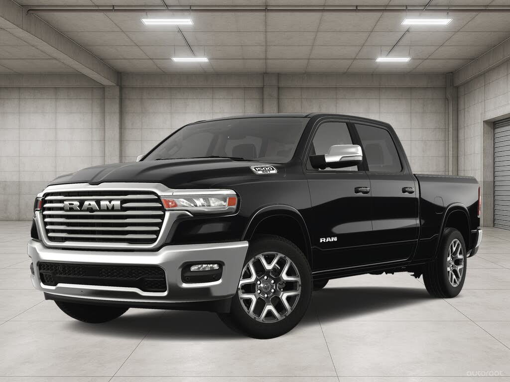 2025 RAM 1500 Laramie Crew Cab 4WD