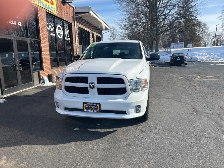 2018 RAM 1500 Express Quad Cab 4WD