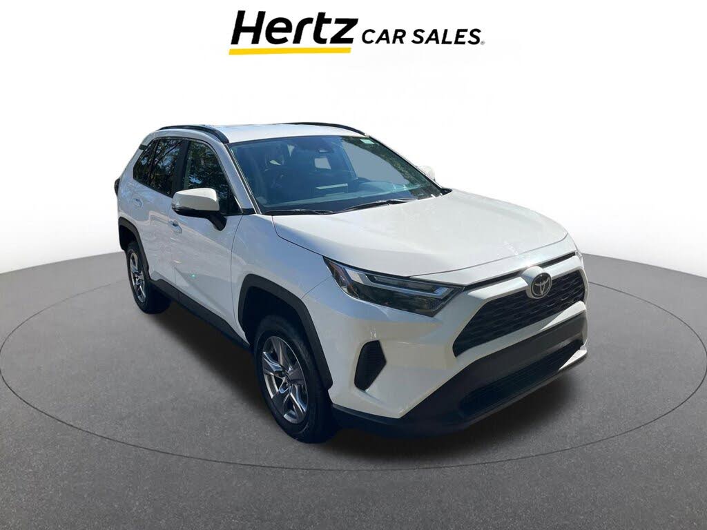 2025 Toyota RAV4 XLE FWD