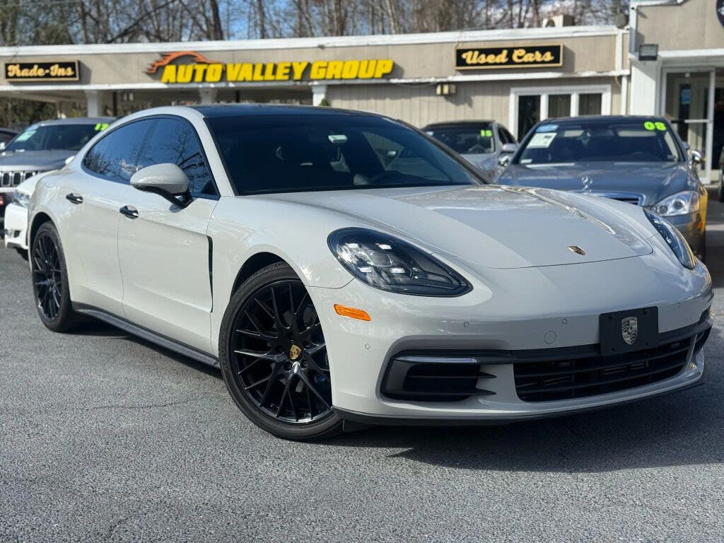 2018 Porsche Panamera 4 AWD